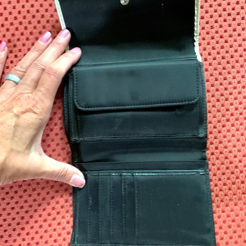 Box Leather Wallet - Picture 3 of 4